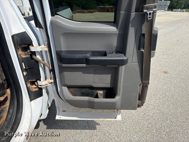 image for item ET6306 2015 Ford F150 Ext. Cab pickup truck