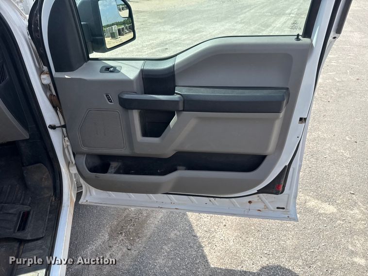 image for item ET6306 2015 Ford F150 Ext. Cab pickup truck