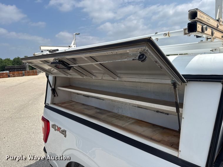 image for item ET6307 2021 Ford F150 Ext. Cab pickup truck