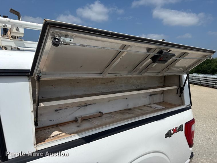 image for item ET6307 2021 Ford F150 Ext. Cab pickup truck