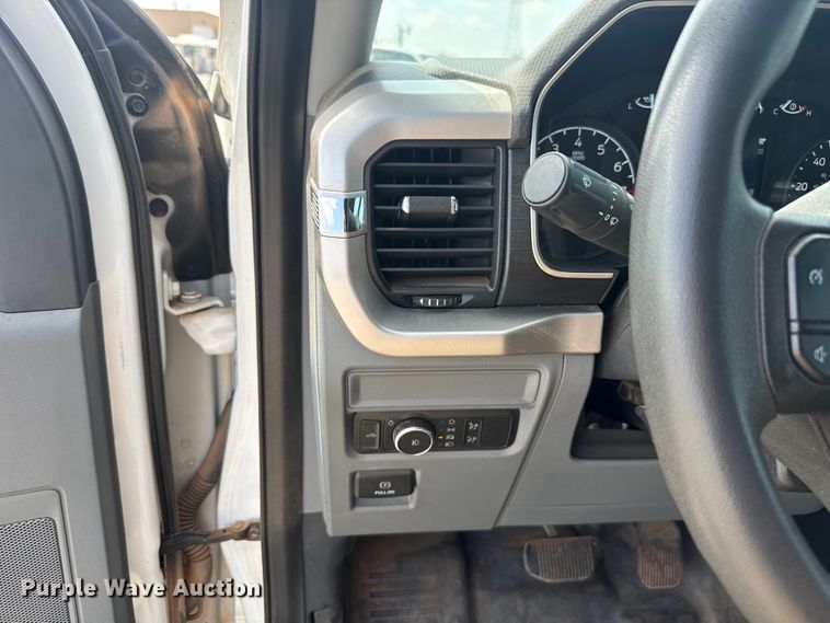image for item ET6307 2021 Ford F150 Ext. Cab pickup truck