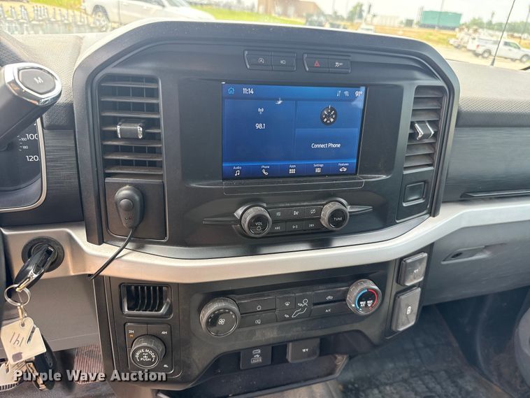 image for item ET6307 2021 Ford F150 Ext. Cab pickup truck