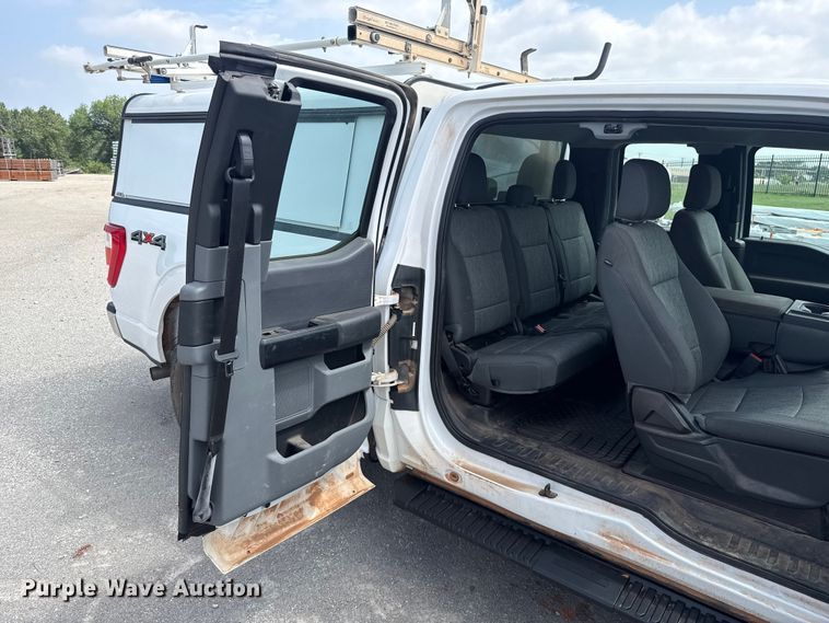 image for item ET6307 2021 Ford F150 Ext. Cab pickup truck