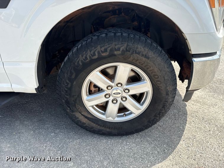 image for item ET6307 2021 Ford F150 Ext. Cab pickup truck