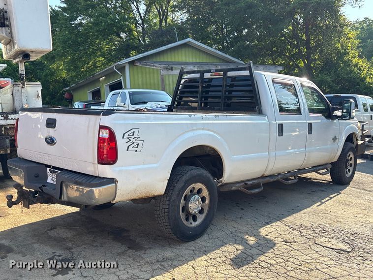 image for item EU0596 2011 Ford F350 Super Duty Crew Cab pickup truck