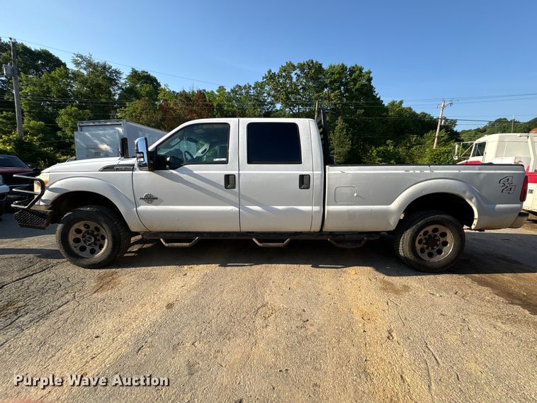 image for item EU0596 2011 Ford F350 Super Duty Crew Cab pickup truck