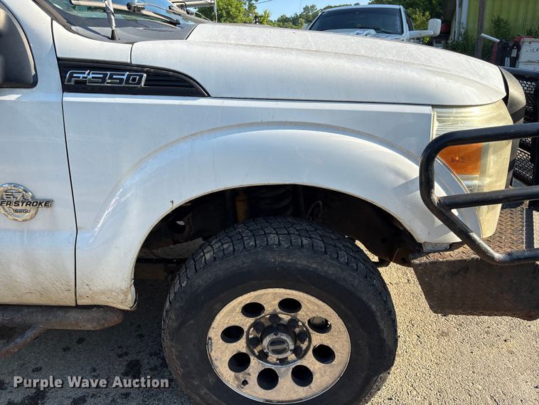 image for item EU0596 2011 Ford F350 Super Duty Crew Cab pickup truck