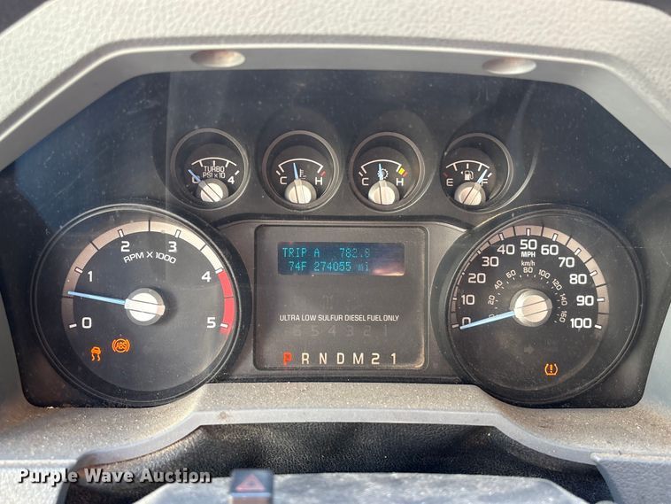 image for item EU0596 2011 Ford F350 Super Duty Crew Cab pickup truck