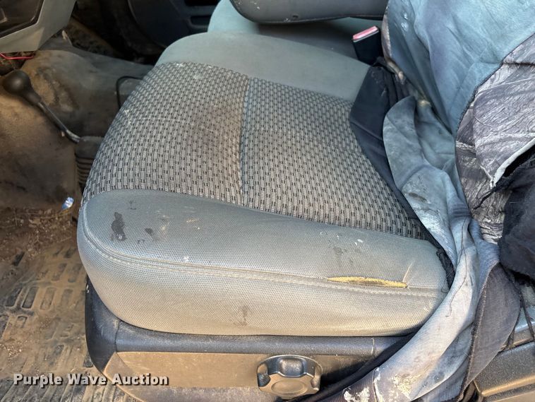 image for item EU0596 2011 Ford F350 Super Duty Crew Cab pickup truck
