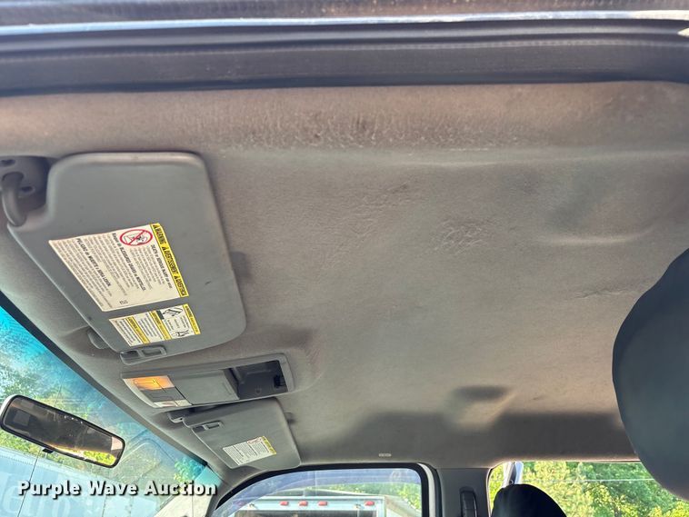 image for item EU0596 2011 Ford F350 Super Duty Crew Cab pickup truck