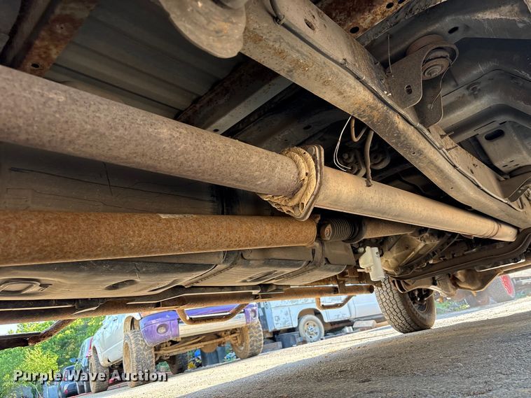 image for item EU0596 2011 Ford F350 Super Duty Crew Cab pickup truck