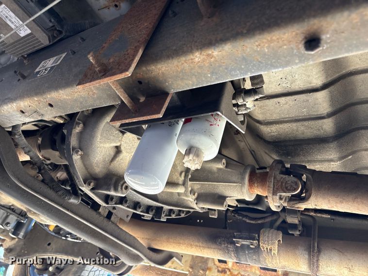 image for item EU0596 2011 Ford F350 Super Duty Crew Cab pickup truck