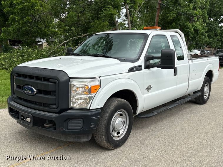 image for item EU0632 2015 Ford F250 Super Duty Ext. Cab pickup truck