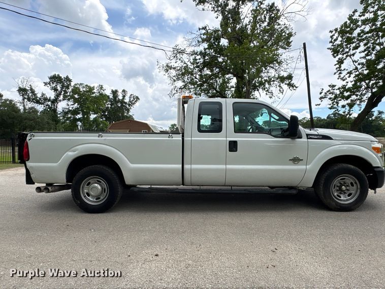 image for item EU0632 2015 Ford F250 Super Duty Ext. Cab pickup truck
