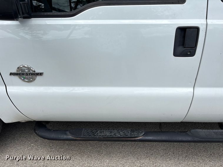 image for item EU0632 2015 Ford F250 Super Duty Ext. Cab pickup truck