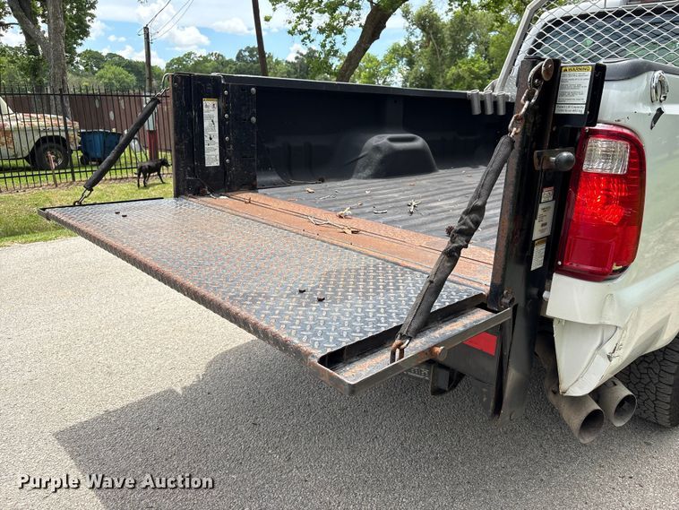 image for item EU0632 2015 Ford F250 Super Duty Ext. Cab pickup truck