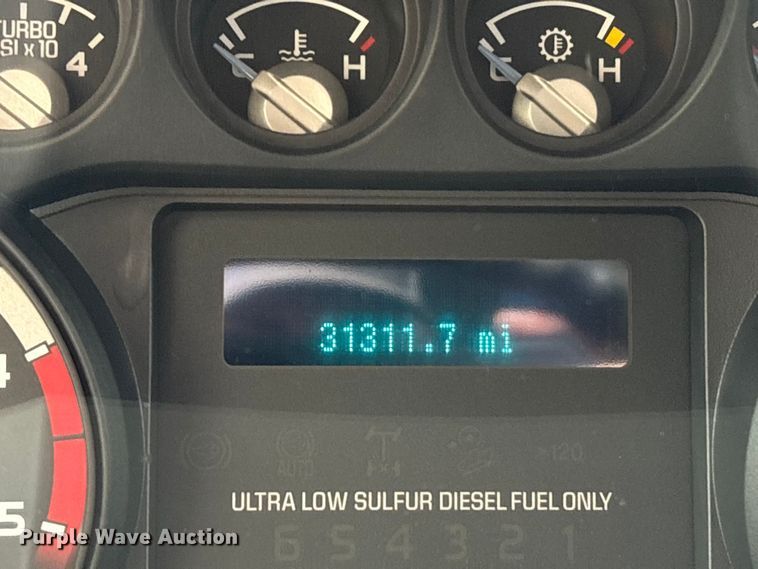 image for item EU0632 2015 Ford F250 Super Duty Ext. Cab pickup truck