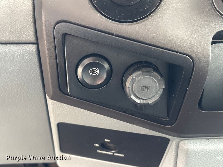 image for item EU0632 2015 Ford F250 Super Duty Ext. Cab pickup truck