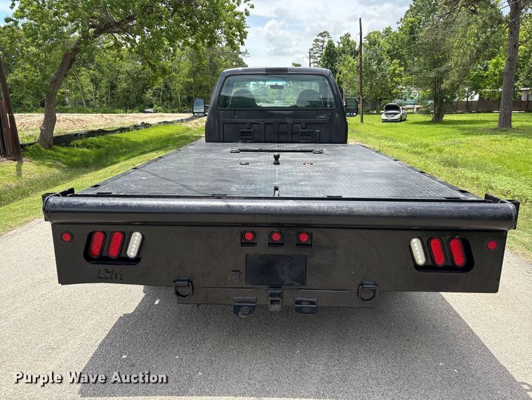 image for item EU0633 1999 Ford F550 Super Duty flatbed truck