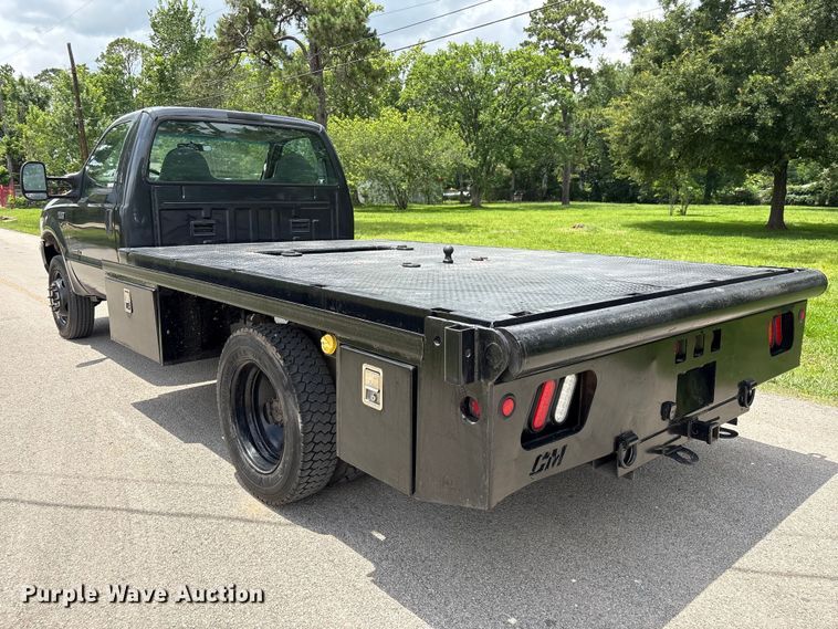 image for item EU0633 1999 Ford F550 Super Duty flatbed truck