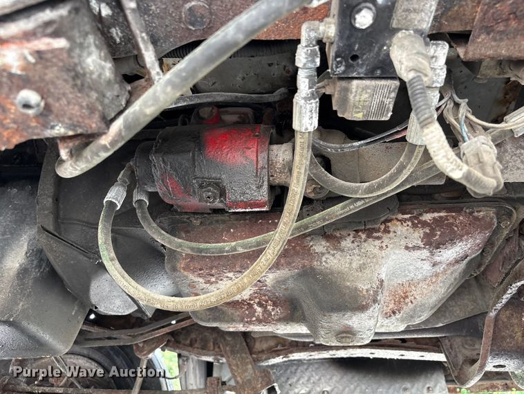 image for item EU0633 1999 Ford F550 Super Duty flatbed truck