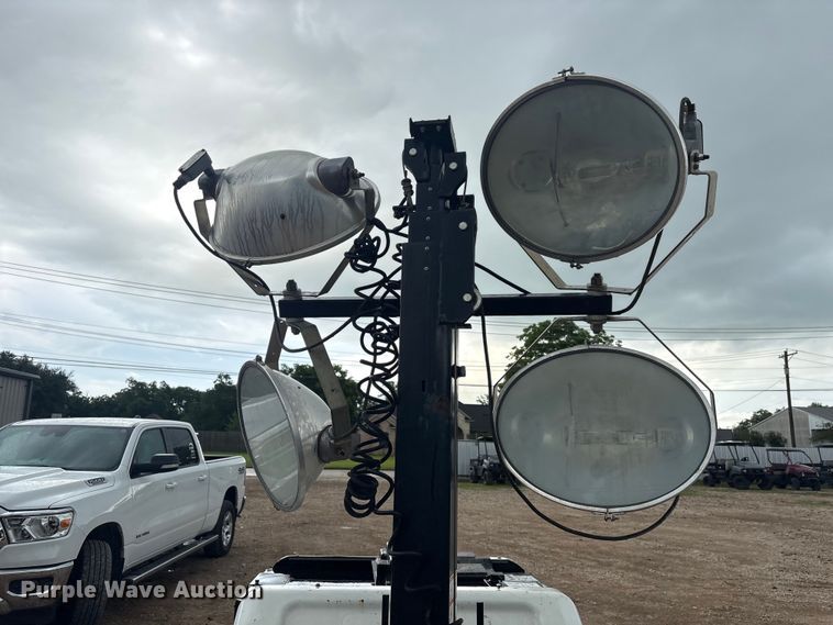 image for item EU0653 2018 Allmand NIGHT LITE VSERIES NLV light plant