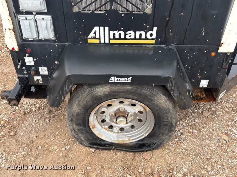 image for item EU0653 2018 Allmand NIGHT LITE VSERIES NLV light plant