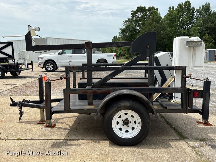 image for item EU0659 Security camera trailer
