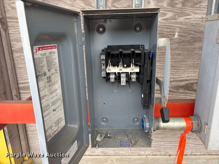 image for item EU0661 Temporary electrical service