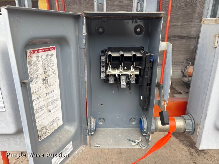 image for item EU0662 Temporary electrical service