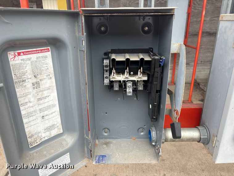 image for item EU0662 Temporary electrical service