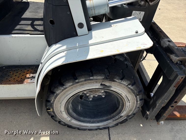 image for item EU0666 2015 Nissan PF100YLP forklift