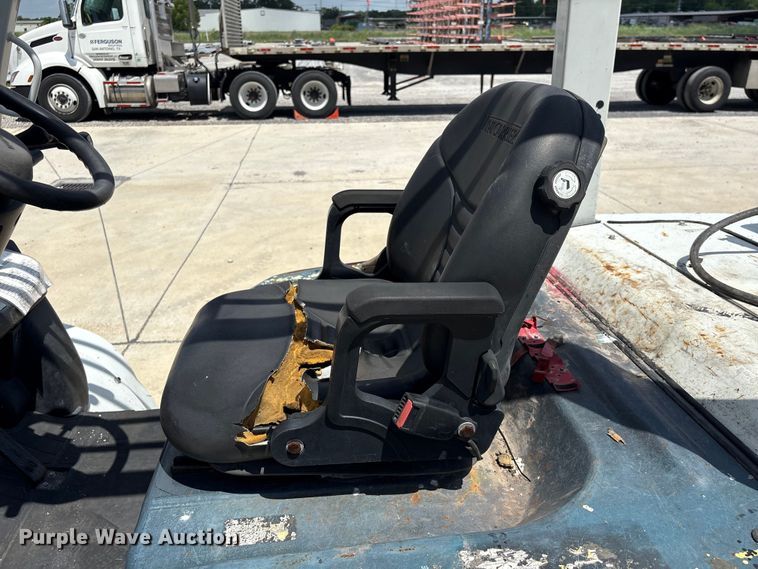 image for item EU0666 2015 Nissan PF100YLP forklift