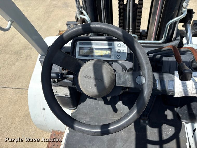 image for item EU0666 2015 Nissan PF100YLP forklift