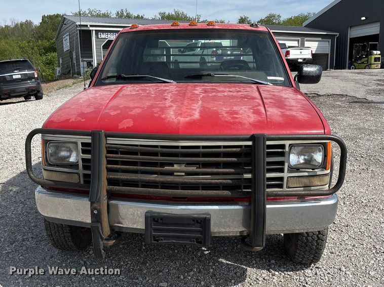 image for item EU5615 1993 Chevrolet K3500 Ext. Cab flatbed pickup truck