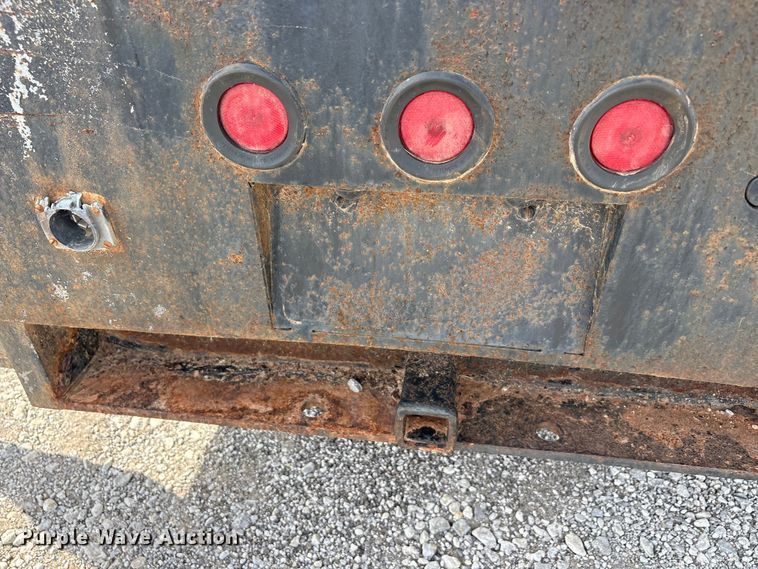 image for item EU5615 1993 Chevrolet K3500 Ext. Cab flatbed pickup truck