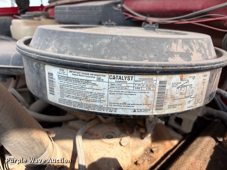 image for item EU5615 1993 Chevrolet K3500 Ext. Cab flatbed pickup truck