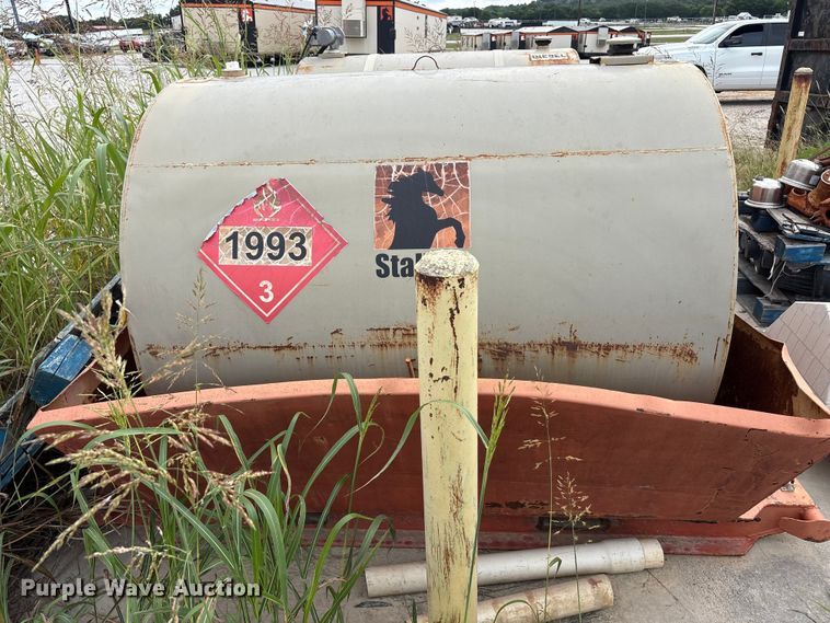 image for item EU5671 (2) fuel tanks