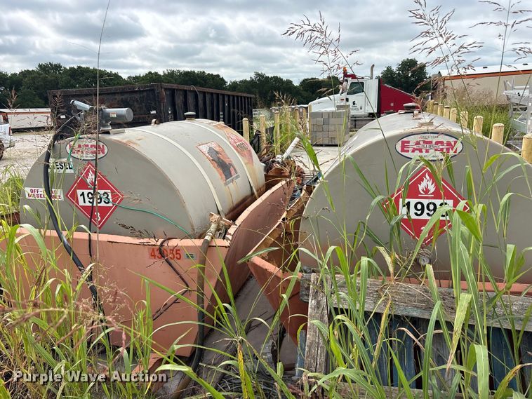 image for item EU5671 (2) fuel tanks