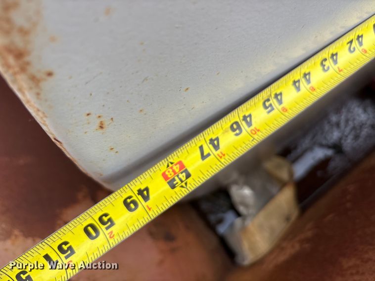 image for item EU5671 (2) fuel tanks