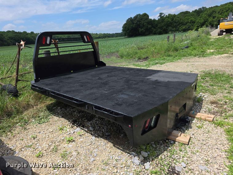 image for item EV2111 Crownline RRCW116 flatbed