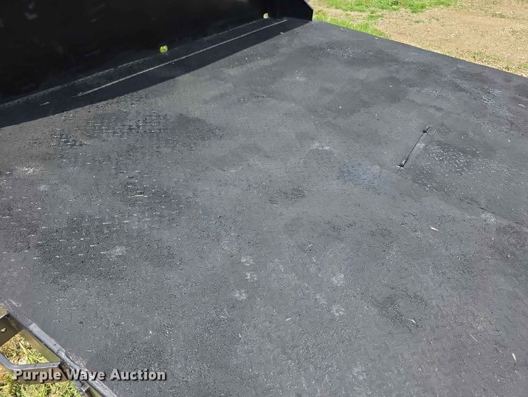 image for item EV2111 Crownline RRCW116 flatbed