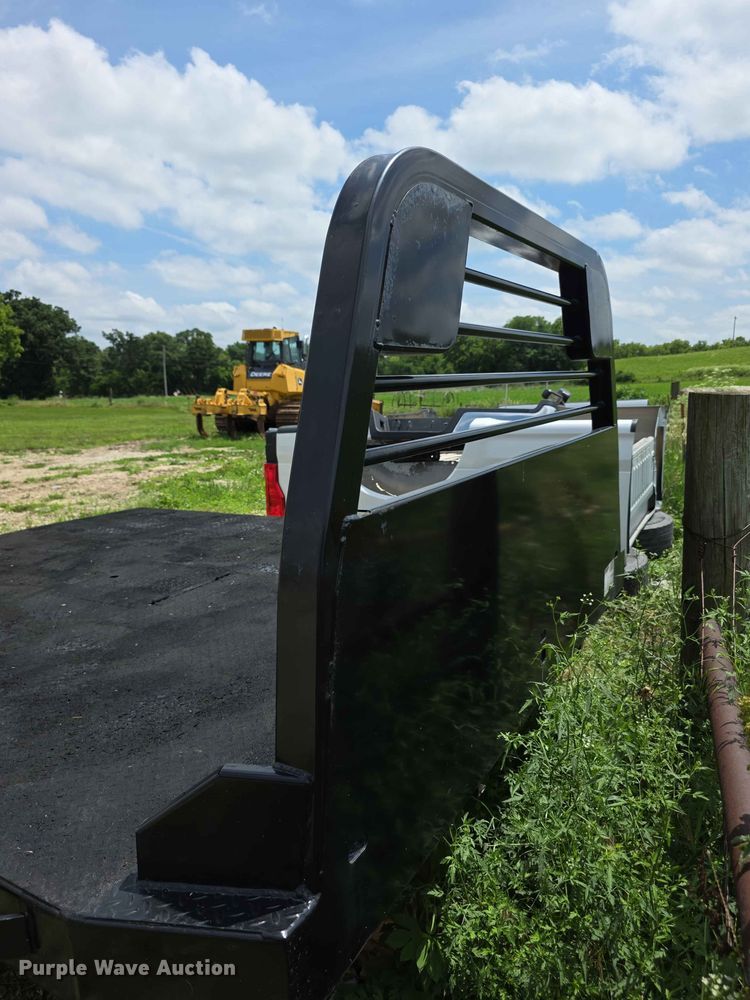 image for item EV2111 Crownline RRCW116 flatbed