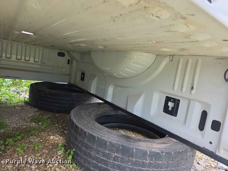 image for item EV2112 Ford pickup truck bed