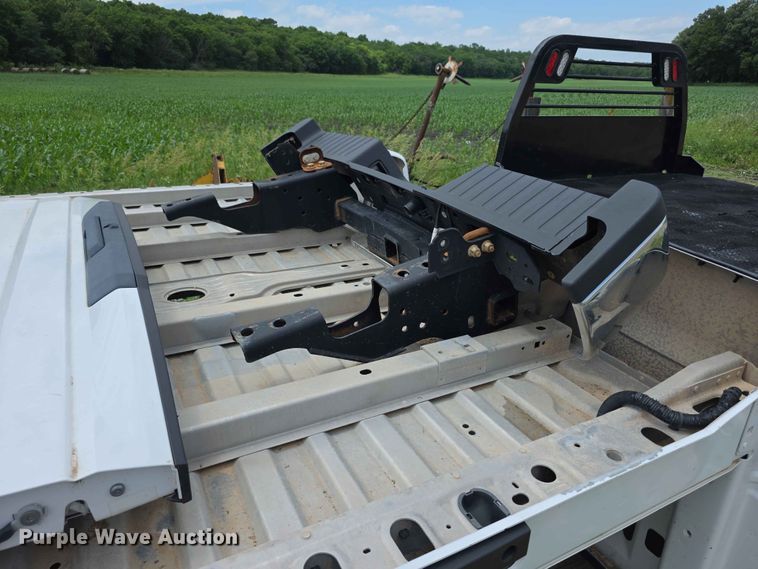 image for item EV2112 Ford pickup truck bed