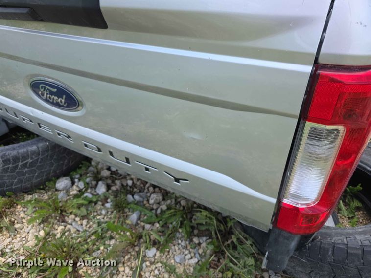 image for item EV2189 Ford pickup bed