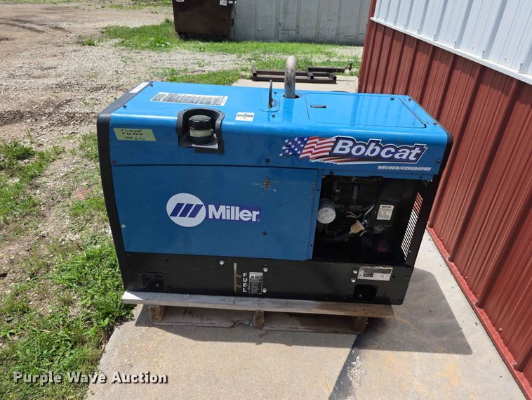 image for item EV2237 Miller Bobcat 250 welder/generator