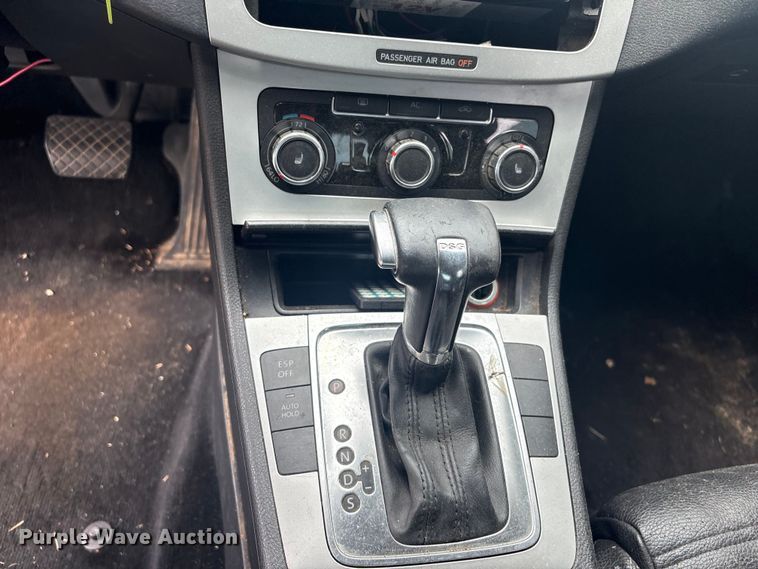 image for item EV2948 2010 Volkswagen CC 