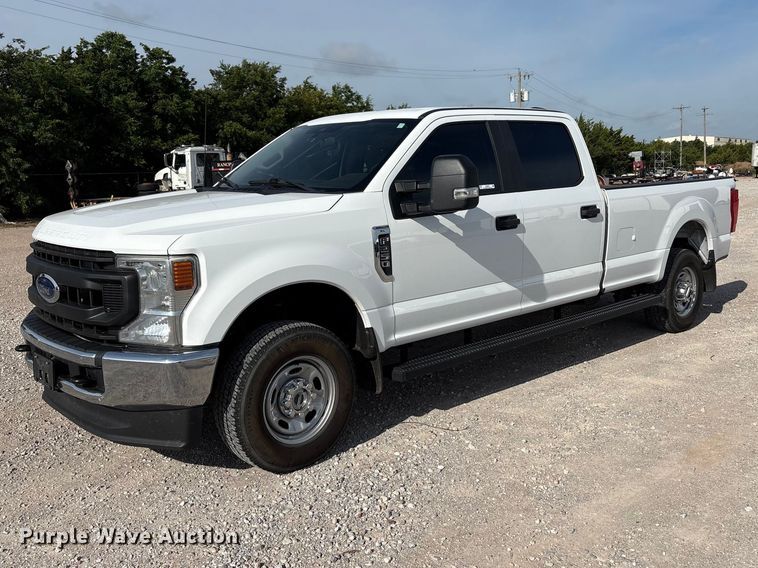 2022 Ford F250 Super Duty Crew Cab pickup truck