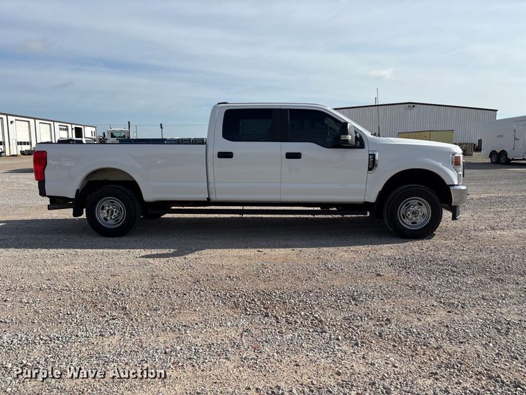 image for item EW0015 2022 Ford F250 Super Duty Crew Cab pickup truck